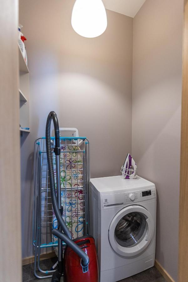 Jomas Street Apartment Jūrkalne Eksteriør billede